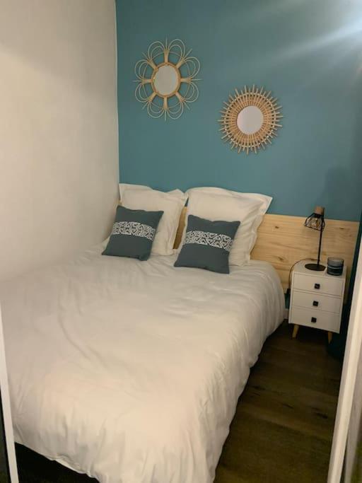 Chaleureux Appartement Face Au Port Sta Lucia, Tout A Pieds, Wifi แซ็งต์-ราฟาเอล ภายนอก รูปภาพ