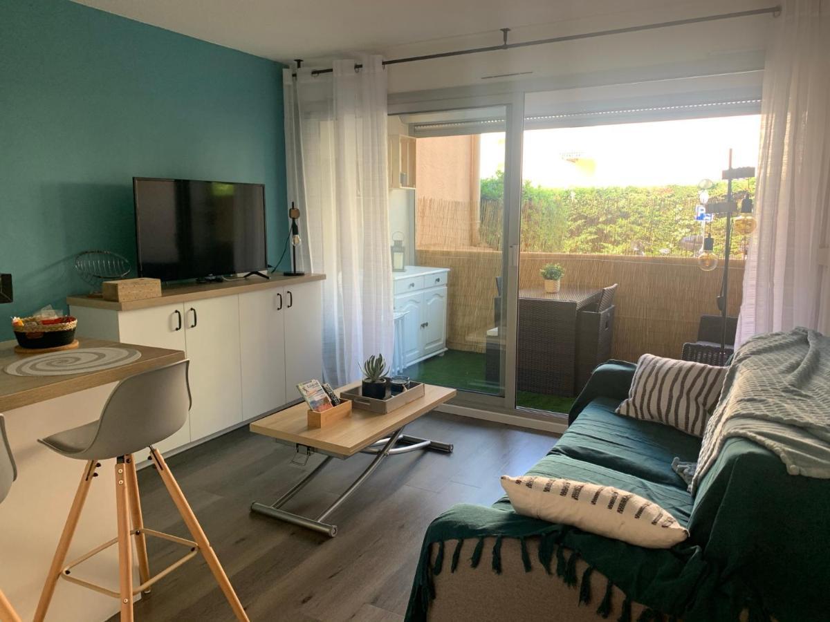 Chaleureux Appartement Face Au Port Sta Lucia, Tout A Pieds, Wifi แซ็งต์-ราฟาเอล ภายนอก รูปภาพ